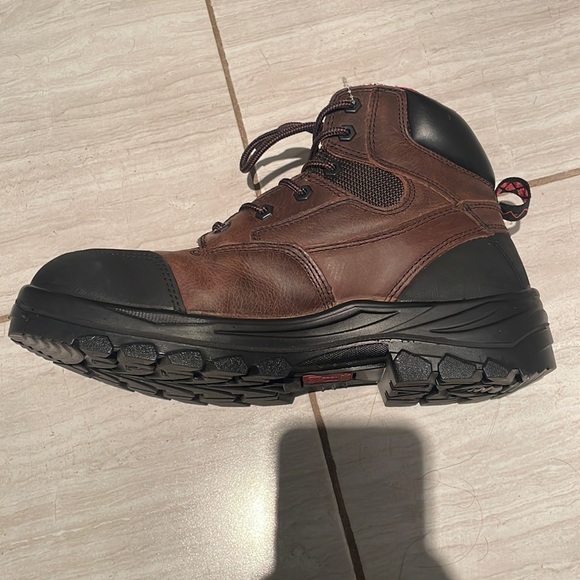 Kodiak 6-inch men's steel toe work boot. - Picture 2 of 11